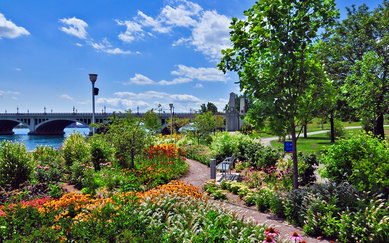 Detroit Riverwalk Gabriel Richard Park SmithGroup