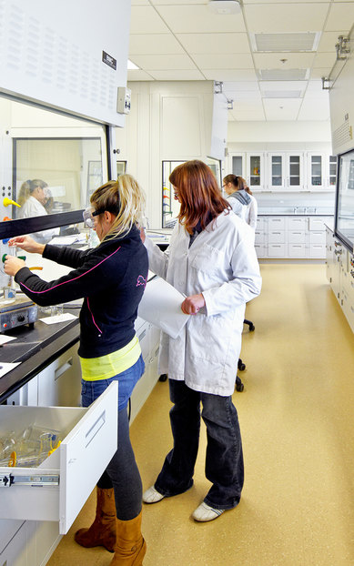 Madonna University Franciscan Center for Science & Media Interior Lab