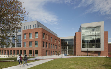 UNC Greensboro Nursing and Instructional Building - SmithGroup