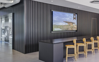 SmithGroup Phoenix Office Bar Counter Interior Design 