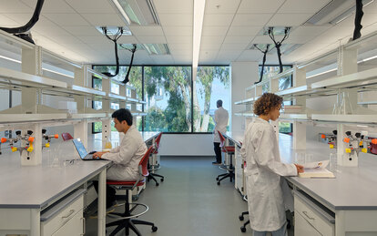 California State University East Bay Braddock Center for Science and Innovation 