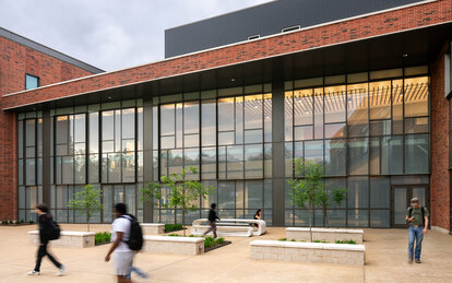  Latimer-Smith Engineering and Science Building The University of Tennessee at Martin Exterior